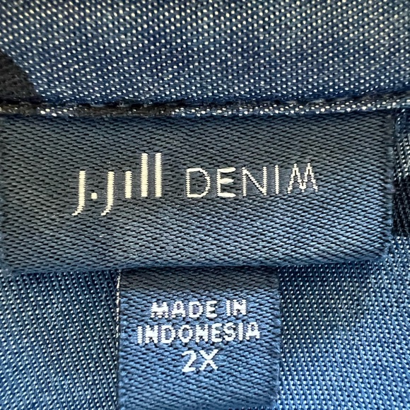 J Jill Women 2X Split Neck Tab Sleeve Popover Chambray Floral Blue Blouse Tencel - Picture 2 of 8